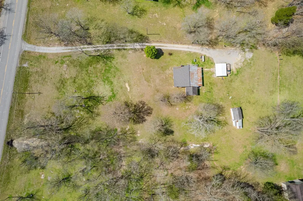 1768 Fayetteville Highway Belfast TN 37019