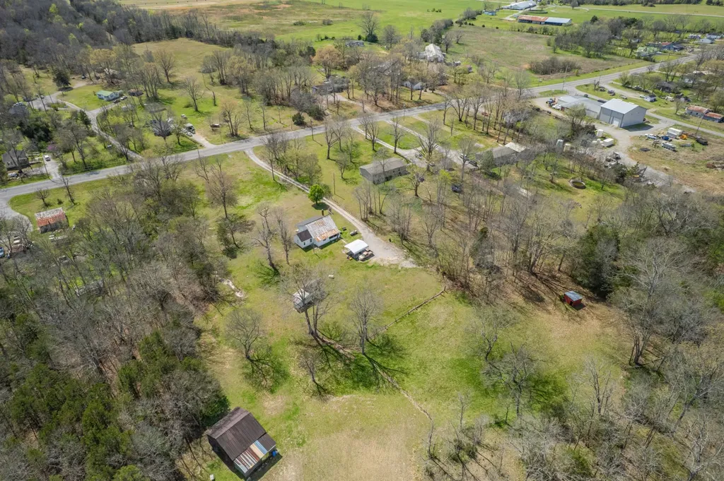 1768 Fayetteville Highway Belfast TN 37019