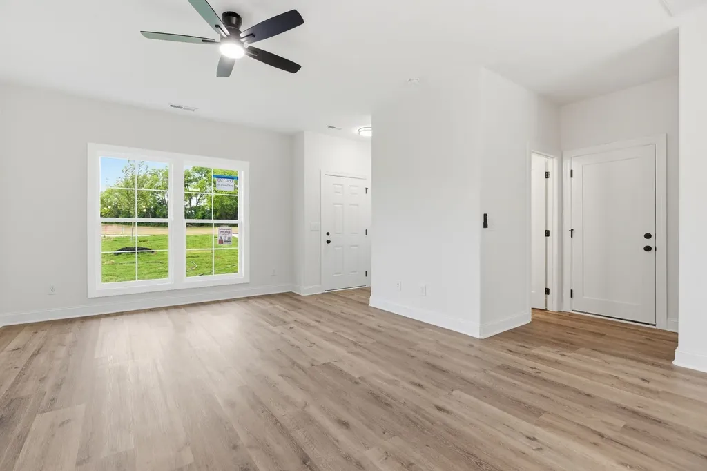 308 Spring Street La Vergne TN 37086