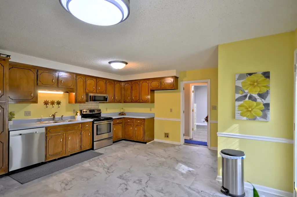 141 Richview Road, S Clarksville TN 37043