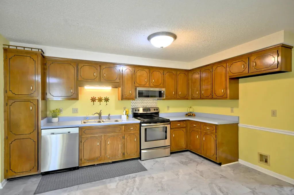 141 Richview Road, S Clarksville TN 37043