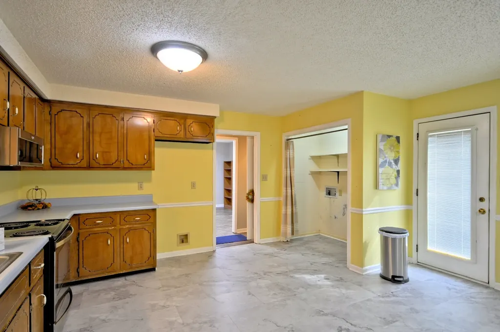 141 Richview Road, S Clarksville TN 37043