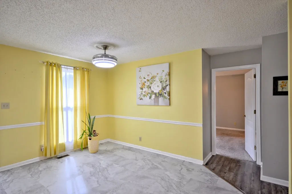 141 Richview Road, S Clarksville TN 37043