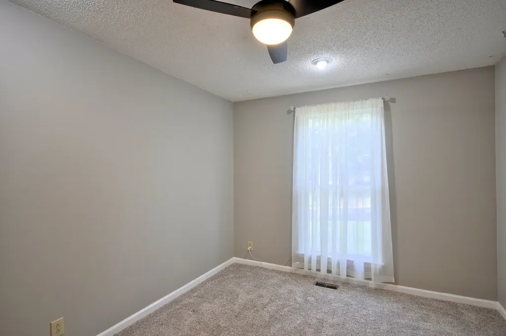 141 Richview Road, S Clarksville TN 37043