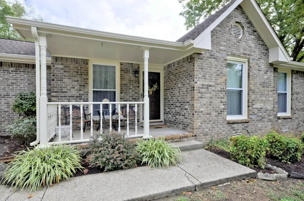 141 Richview Road, S Clarksville TN 37043