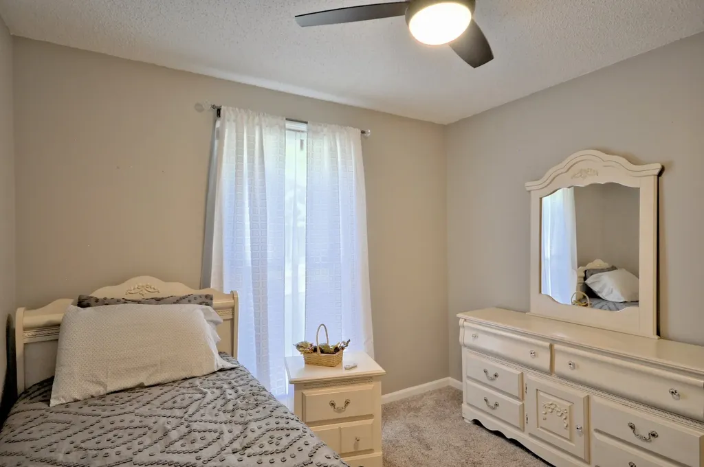 141 Richview Road, S Clarksville TN 37043