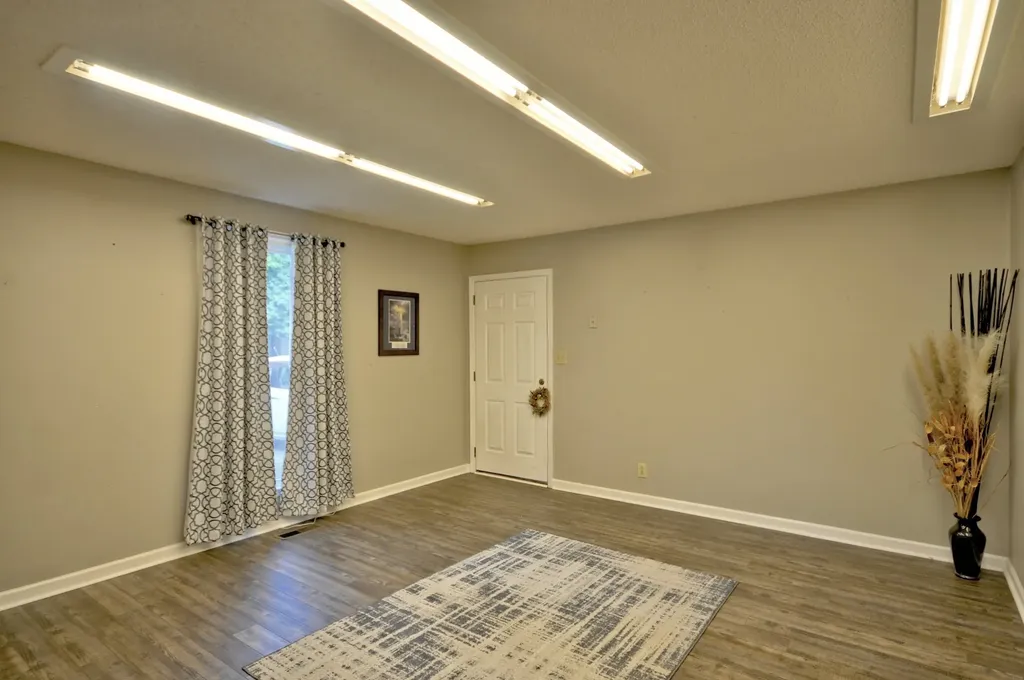 141 Richview Road, S Clarksville TN 37043