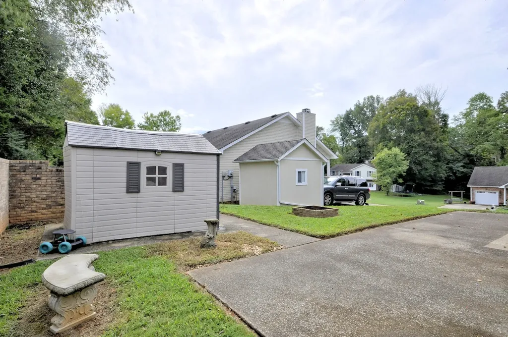 141 Richview Road, S Clarksville TN 37043