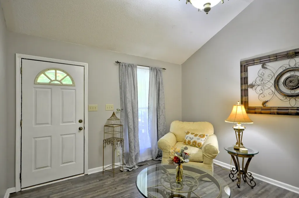 141 Richview Road, S Clarksville TN 37043