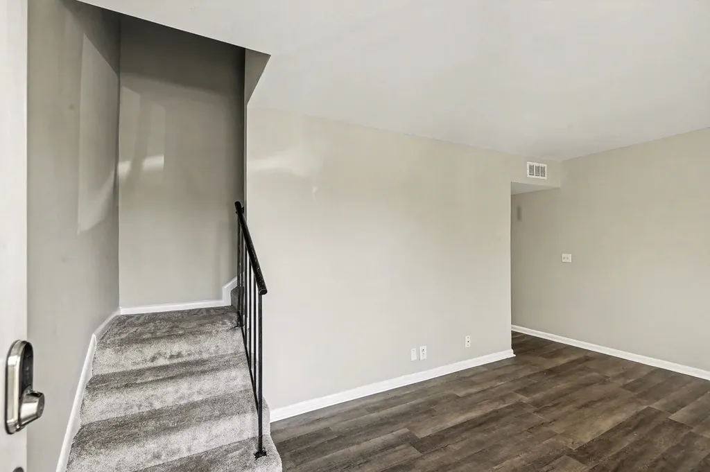 4958 Edmondson Pike Nashville TN 37211