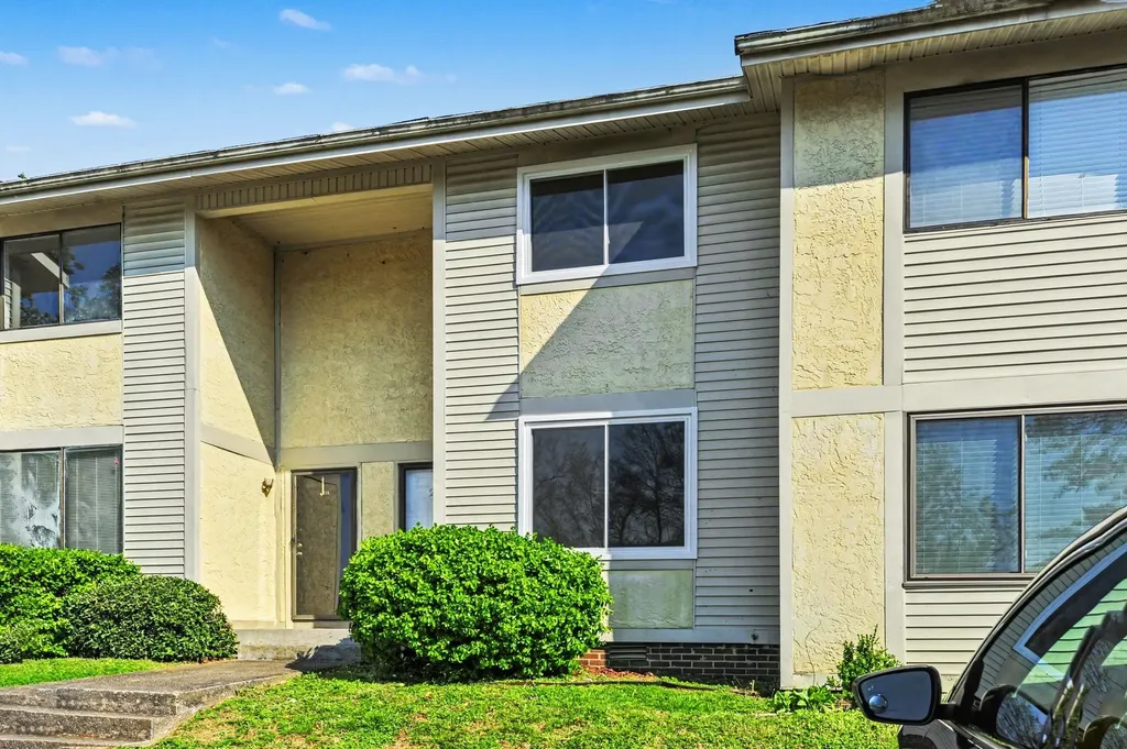 4958 Edmondson Pike Nashville TN 37211