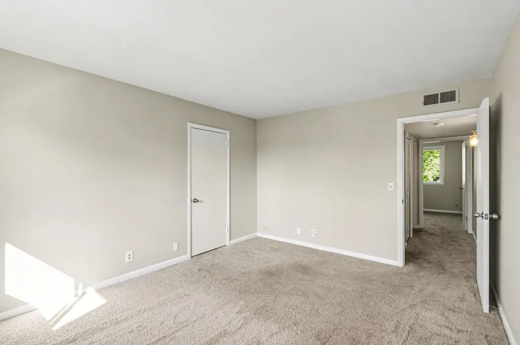 4958 Edmondson Pike Nashville TN 37211