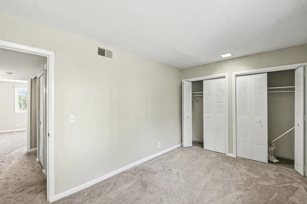 4958 Edmondson Pike Nashville TN 37211