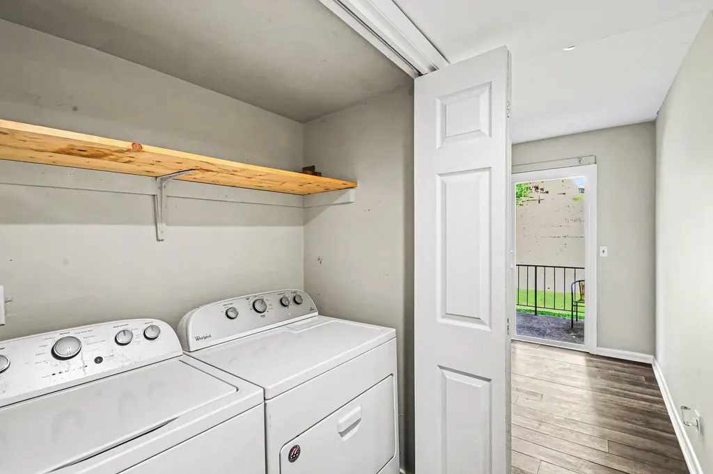 4958 Edmondson Pike Nashville TN 37211