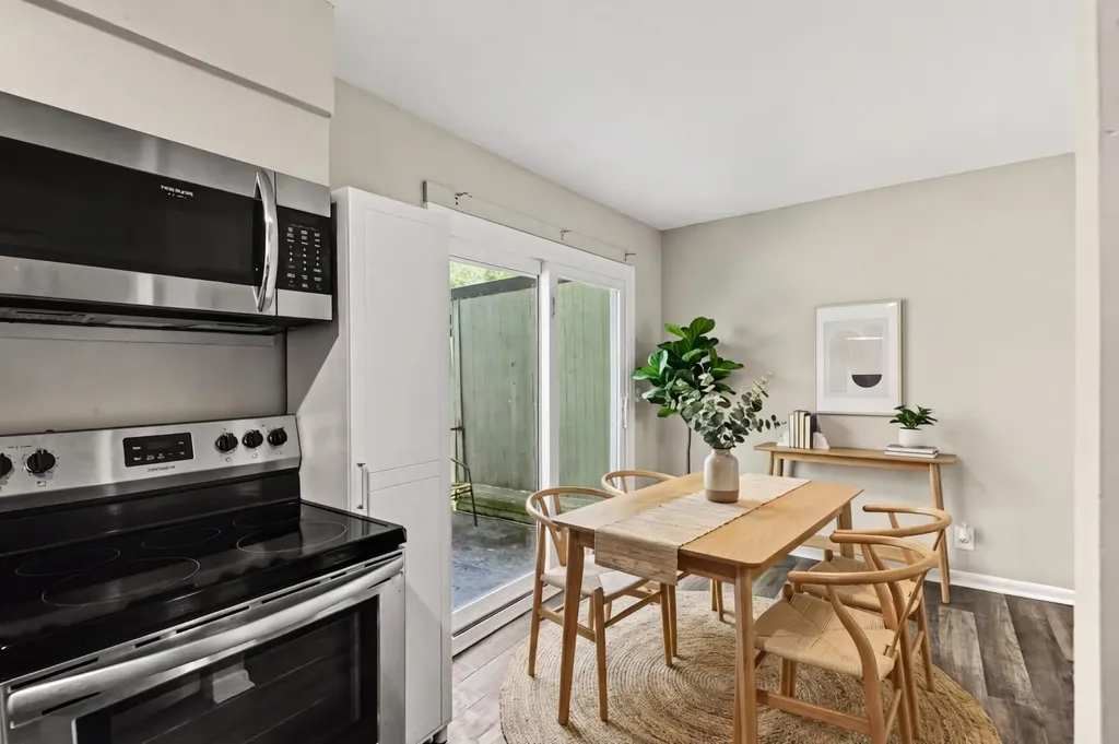 4958 Edmondson Pike Nashville TN 37211