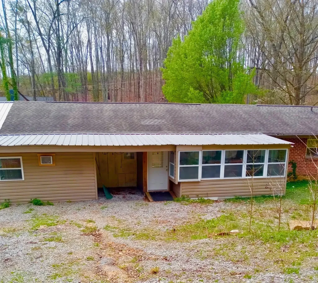 205 Park Drive Dayton TN 37321