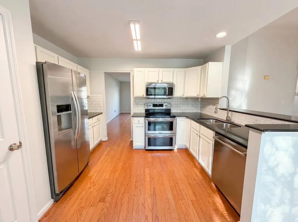 2416 Bayview Drive Nashville TN 37217