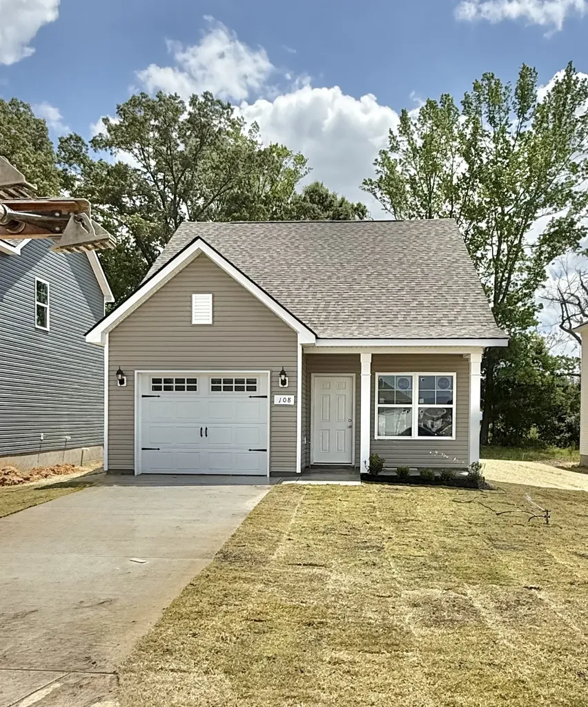 108 Stonehenge Circle Manchester TN 37355