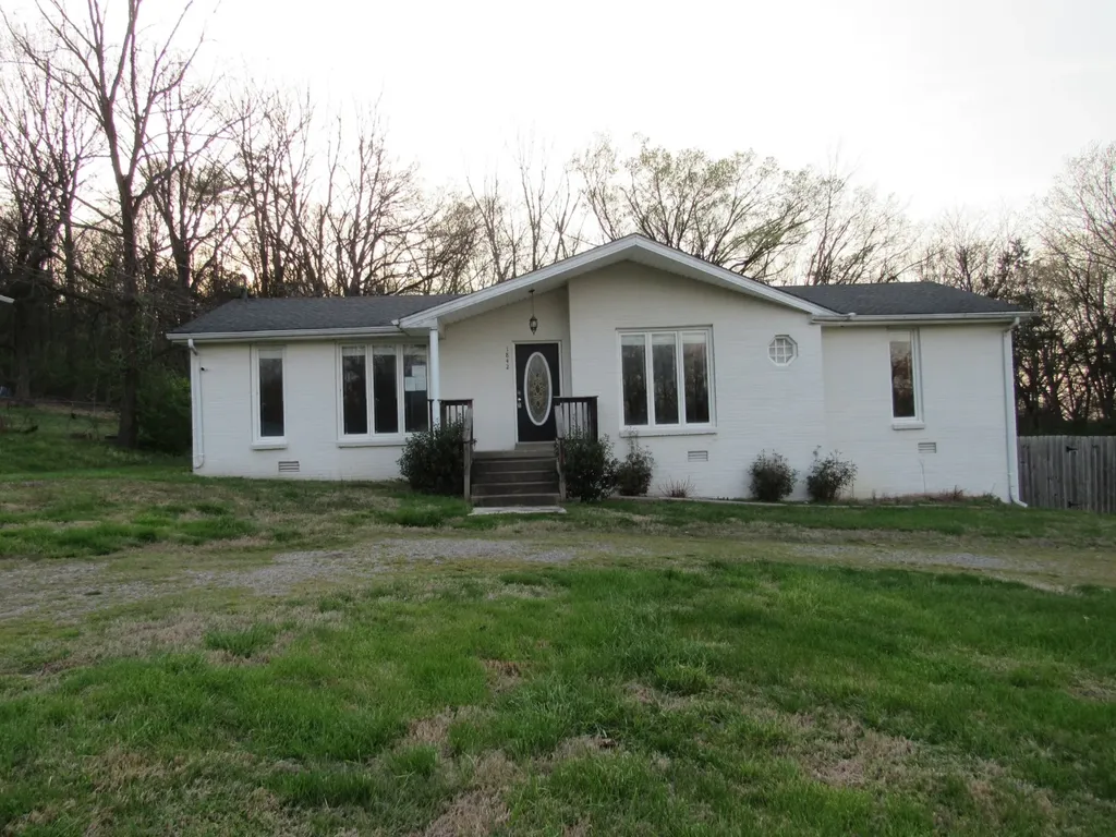 1842 Holloway Circle Lebanon TN 37090