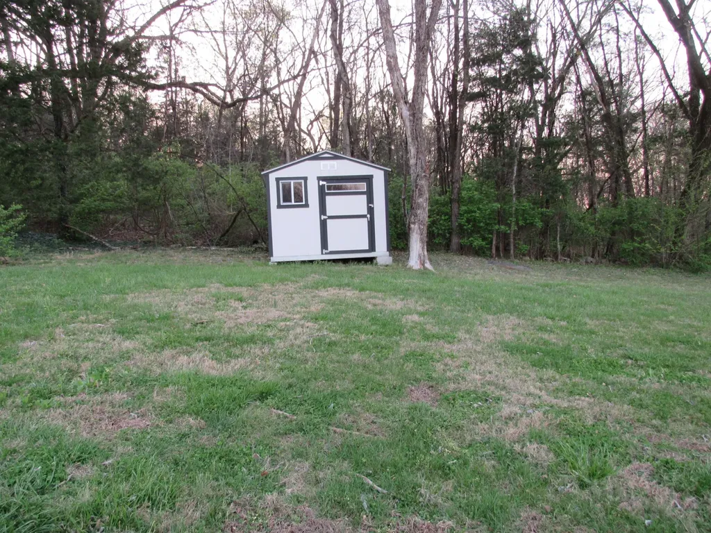 1842 Holloway Circle Lebanon TN 37090