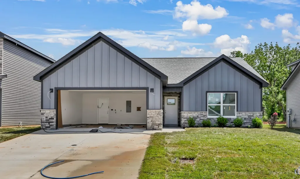 2689 Brewster Drive Clarksville TN 37042