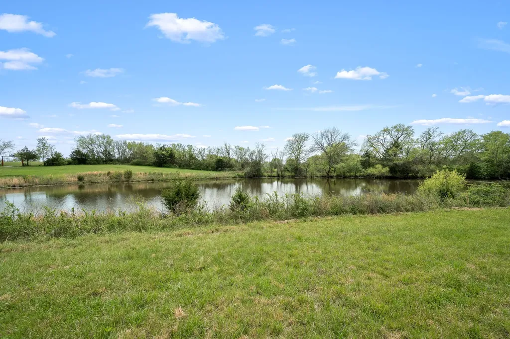 1146 Highway 64, W Shelbyville TN 37160