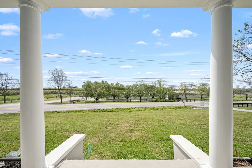1146 Highway 64, W Shelbyville TN 37160