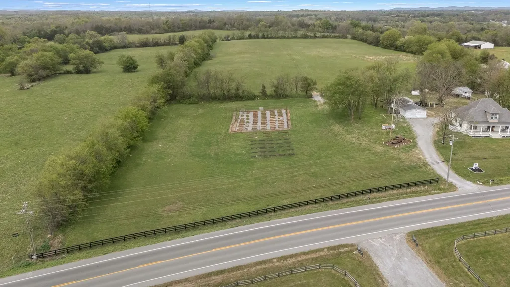 1146 Highway 64, W Shelbyville TN 37160