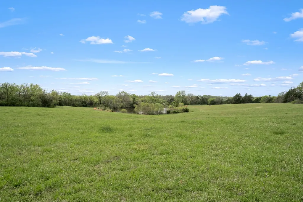 1146 Highway 64, W Shelbyville TN 37160
