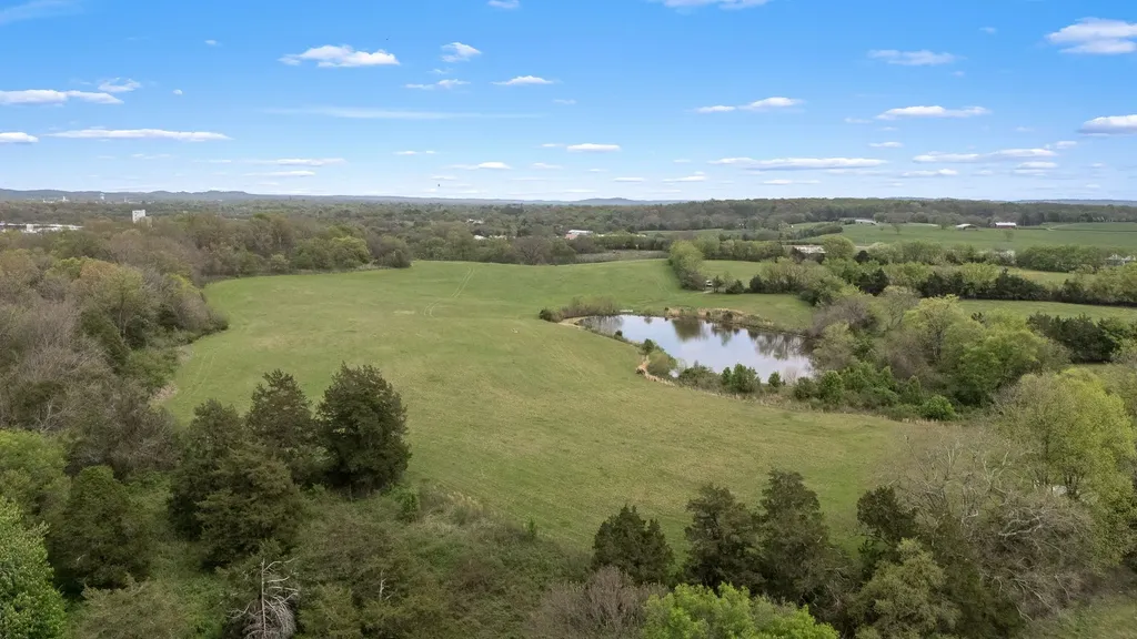 1146 Highway 64, W Shelbyville TN 37160
