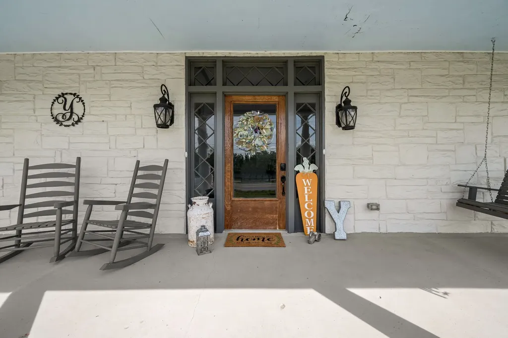 1146 Highway 64, W Shelbyville TN 37160