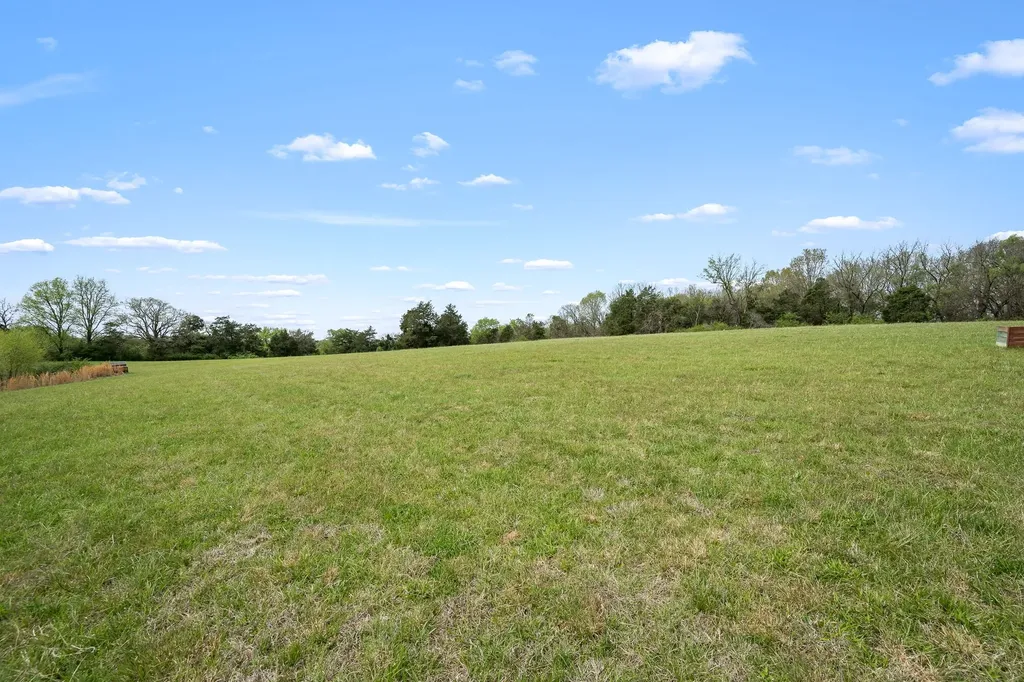 1146 Highway 64, W Shelbyville TN 37160