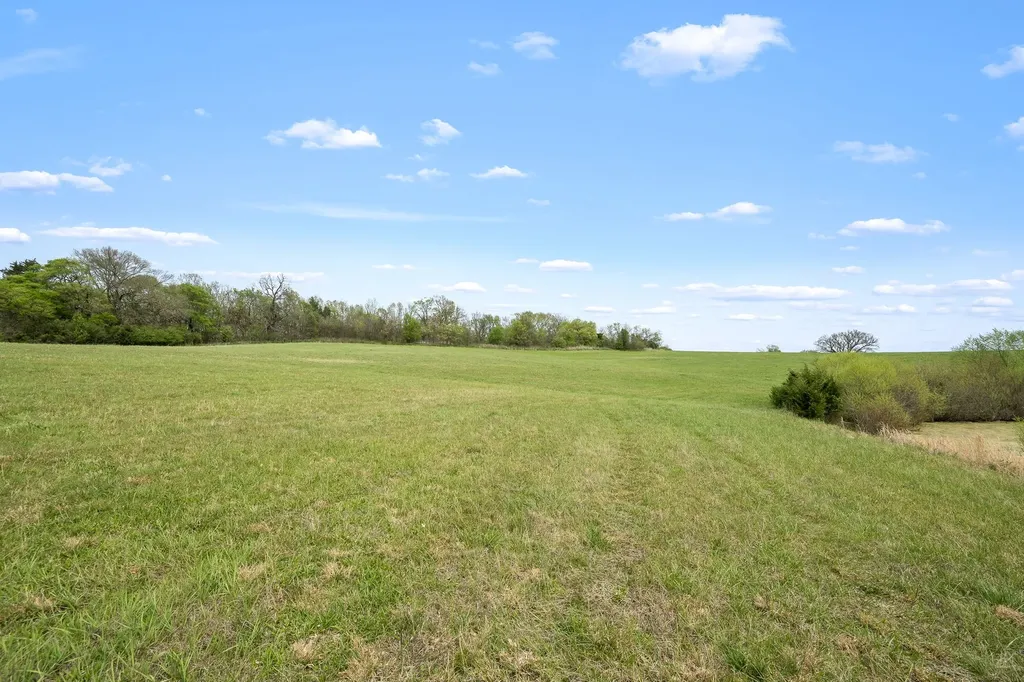 1146 Highway 64, W Shelbyville TN 37160