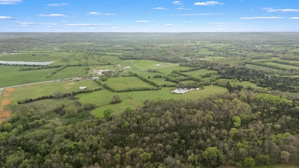1146 Highway 64, W Shelbyville TN 37160
