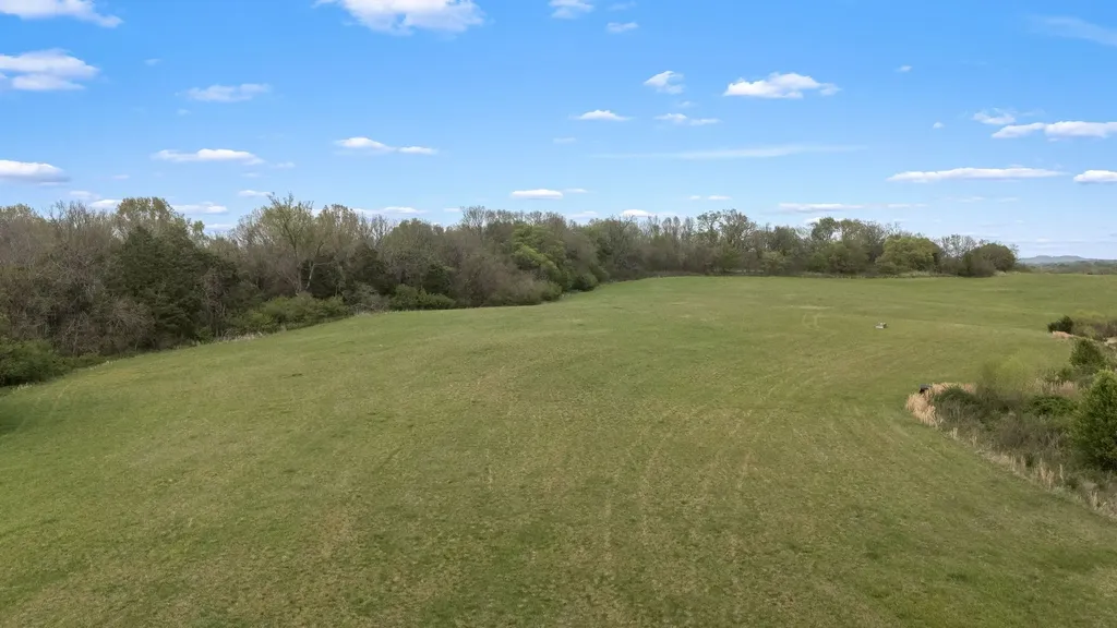 1146 Highway 64, W Shelbyville TN 37160