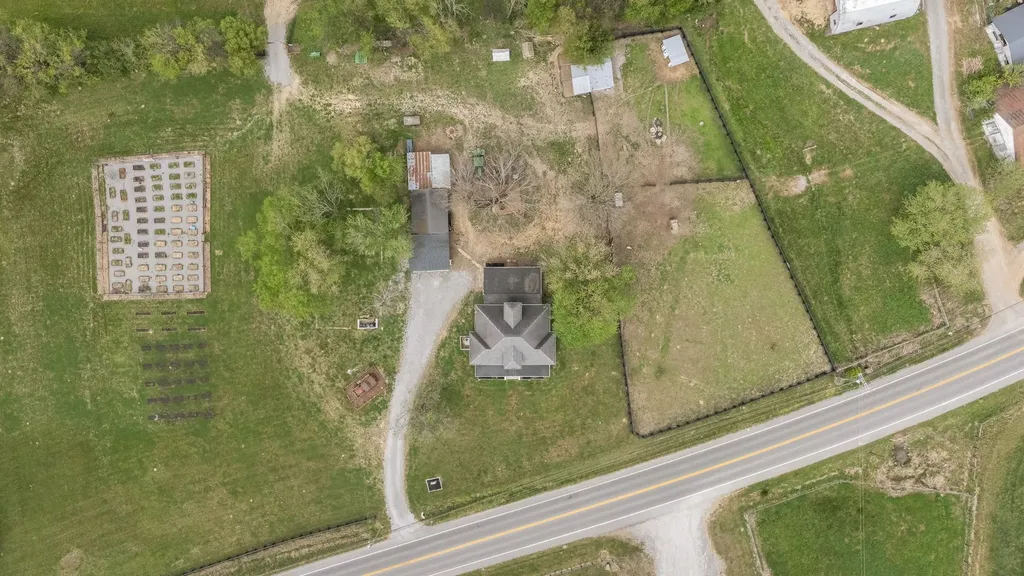 1146 Highway 64, W Shelbyville TN 37160