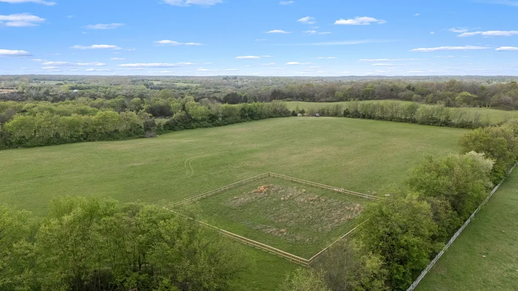1146 Highway 64, W Shelbyville TN 37160