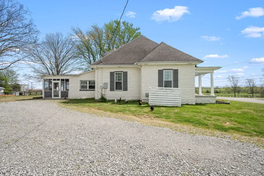 1146 Highway 64, W Shelbyville TN 37160