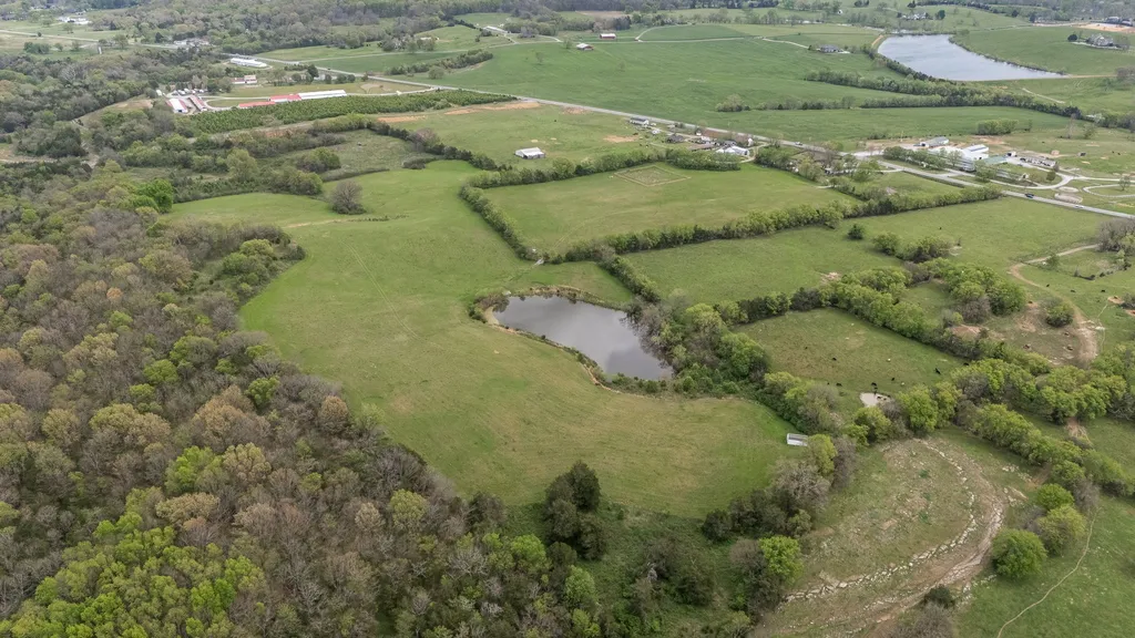 1146 Highway 64, W Shelbyville TN 37160