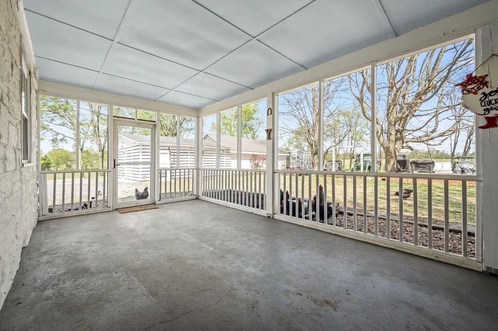 1146 Highway 64, W Shelbyville TN 37160