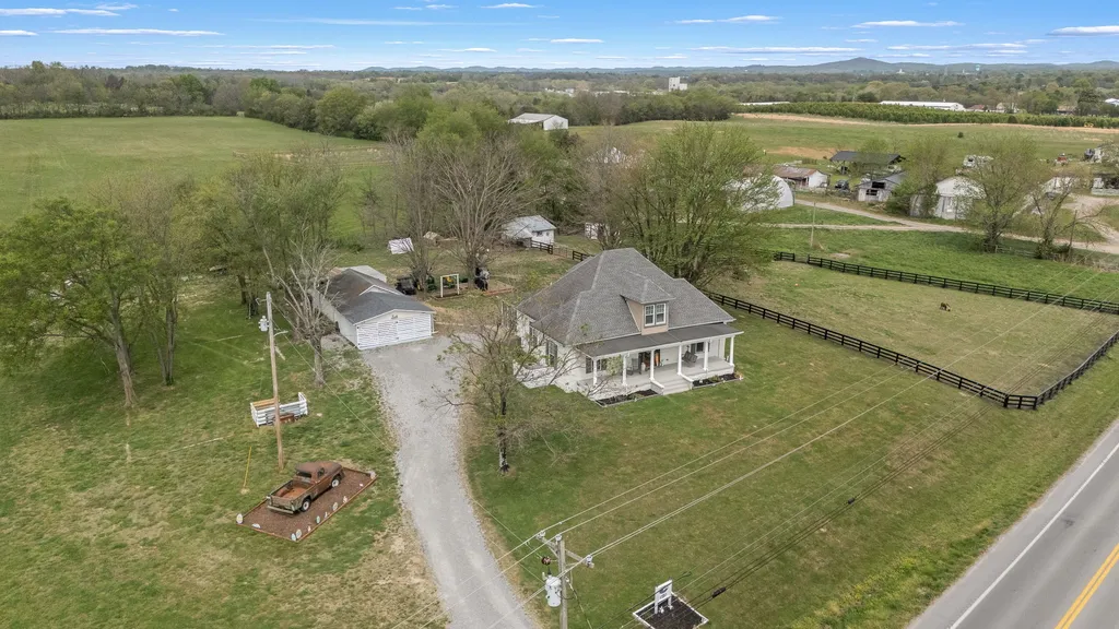 1146 Highway 64, W Shelbyville TN 37160