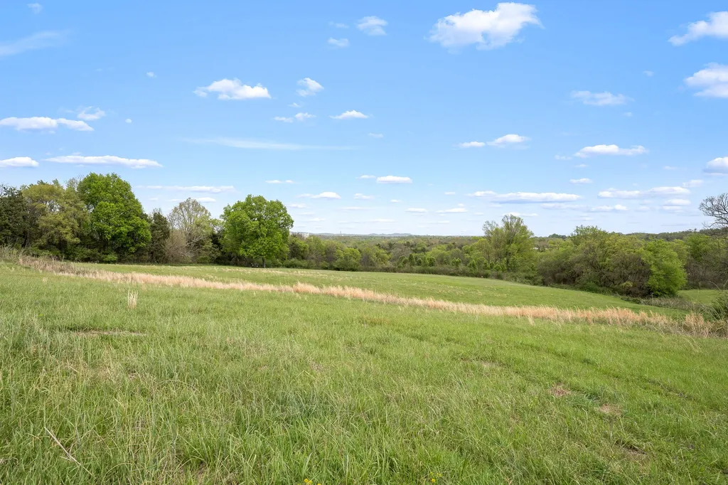 1146 Highway 64, W Shelbyville TN 37160