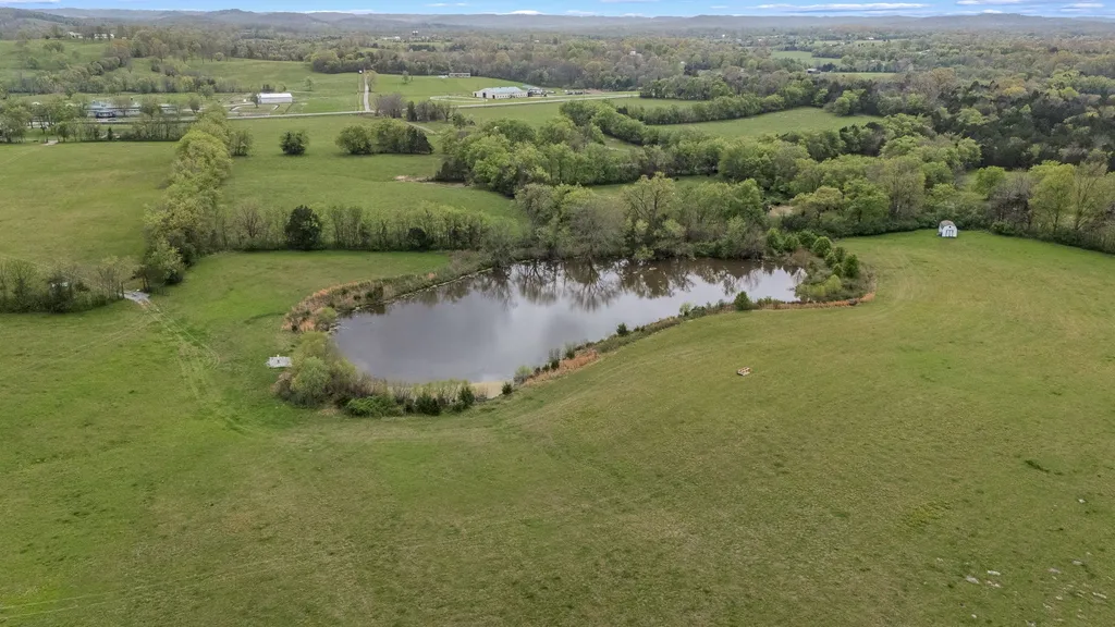 1146 Highway 64, W Shelbyville TN 37160
