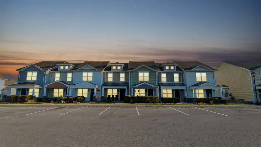 311 Sam Houston Circle Clarksville TN 37040