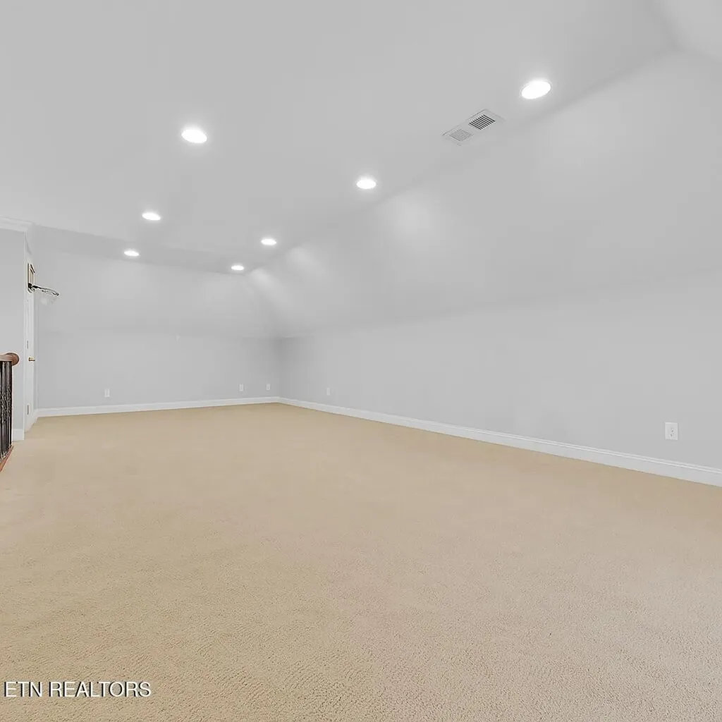 142 Center Park Lane Oak Ridge TN 37830