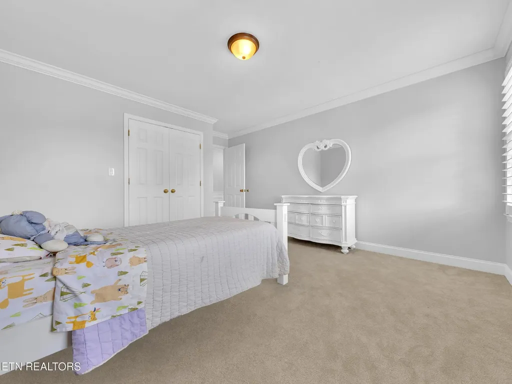 142 Center Park Lane Oak Ridge TN 37830