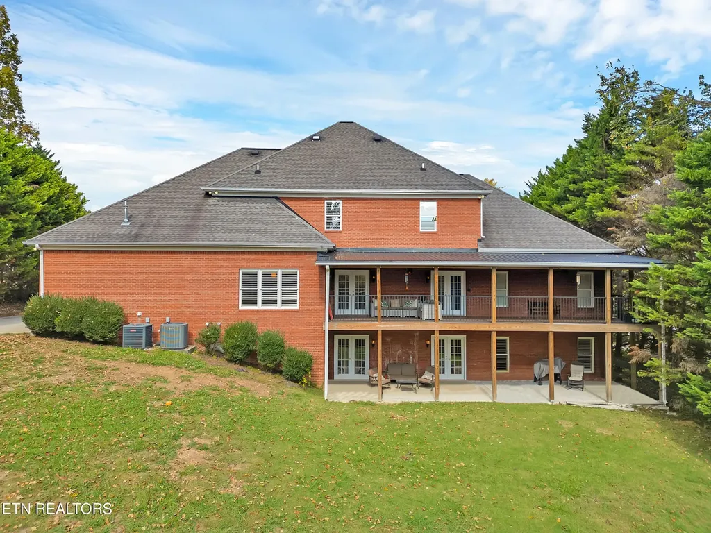 142 Center Park Lane Oak Ridge TN 37830