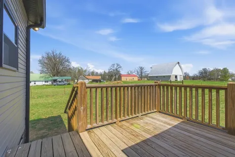 1502 Rock Bridge Road Bethpage TN 37022