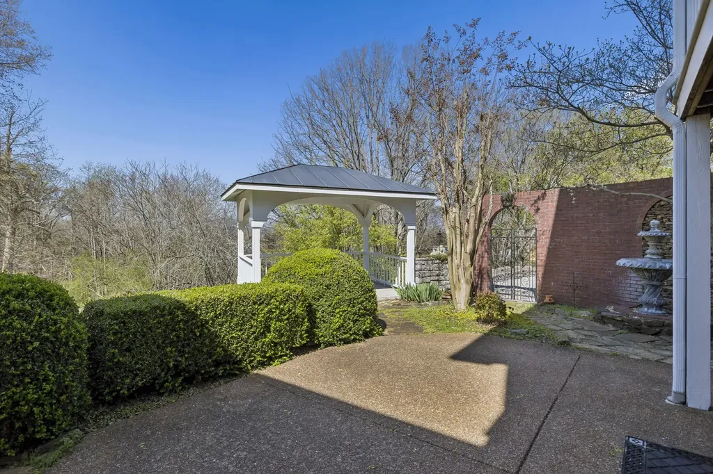 1668 Old Lewisburg Highway Columbia TN 38401