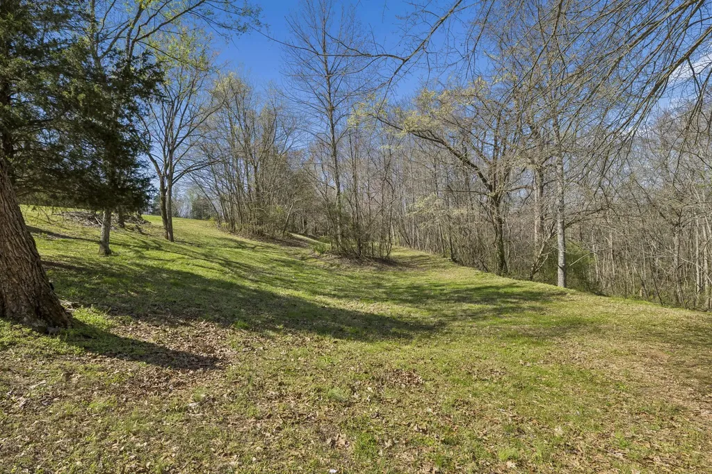 1668 Old Lewisburg Highway Columbia TN 38401